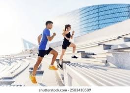 理性追星，新鹏城vs成都赛后有球迷跳下看台与韦世豪合影